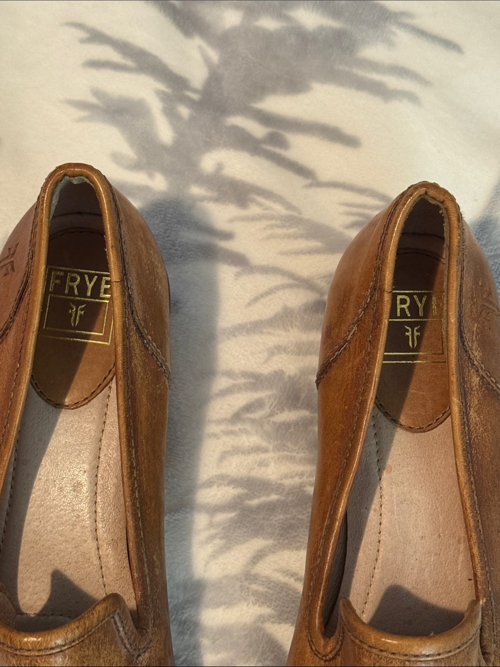 FRYE Leather Venetian Loafers - Picture 3 of 12